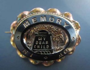 memento mori mourning pin