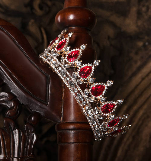 garnet crown 