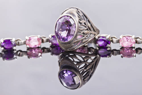 purple-amethyst-birthstone