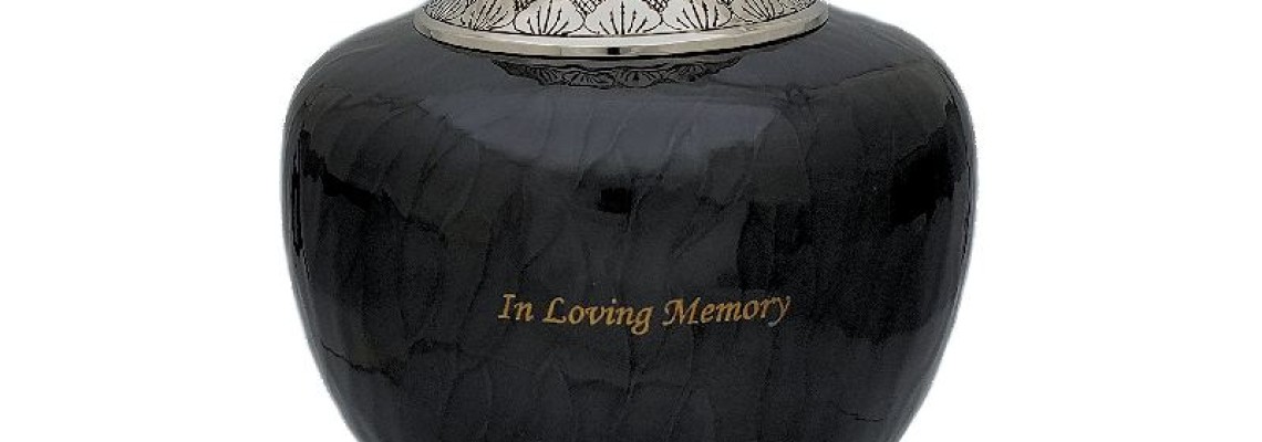 Cremation Storage Options for Loved Ones with Memorial Urns