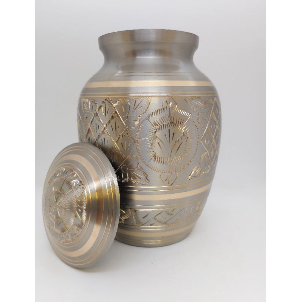 Medium-sized Platinum Sharing Urn Medium-sized Platinum Sharing Urn
