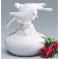 Sitting Doves Keepsake Urn